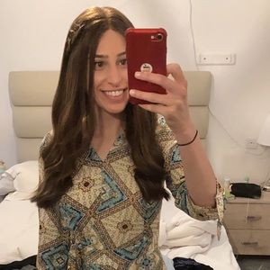 Meet your Posher, Ariella